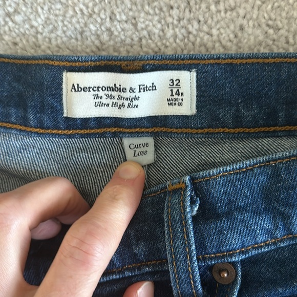 Abercrombie curve love jeans - Picture 2 of 2